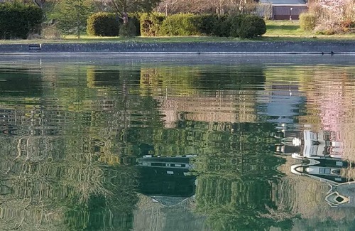 Attersee Apartamento | B&B Attersee - Blick ins Blaue - Ferienhaus mit Seeblick