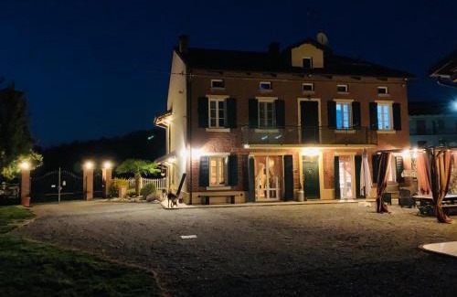 San Damiano dʼAsti Cama Y Desayuno | B&B Cascina Martinetta
