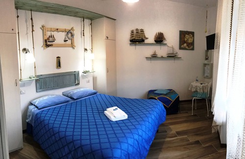 Crotone Cama Y Desayuno | B&B Castello - Crotone: habitaciones y / o apartamentos a 300 metros del paseo marítimo
