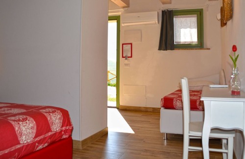 Loreto Cama Y Desayuno | B&B Ceresà Habitación "Durone della Marca"