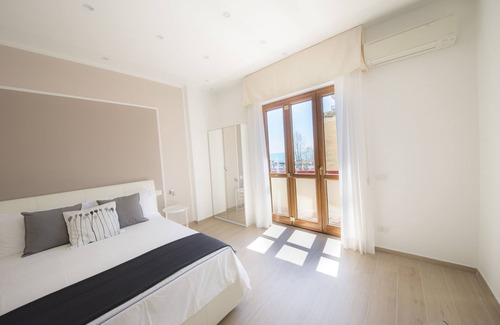 Salerno Casa | B&B Chérie - Centro di Salerno