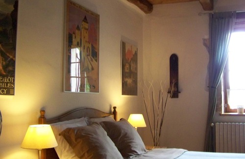 Arcambal Cama Y Desayuno | B & B / Habitación de huéspedes "Les3cochons d'Olt"