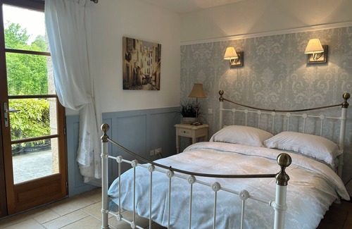 Domme Cama Y Desayuno | B & B / Chambre d'hote en un lugar tranquilo cerca de Domme.