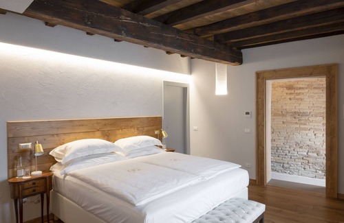 Villavetro Cama Y Desayuno | B&B Corte Alma Spa and Luxury Home