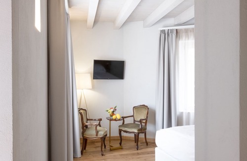 Villavetro Cama Y Desayuno | B&B Corte Alma Spa and Luxury Home