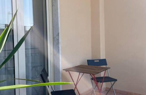 Volla Casa | B&B D'Aponte Home: Double/Twin Room with Single Beds