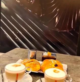 Volla Cama Y Desayuno | B&B D'Aponte Home