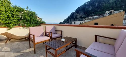 Cetara Cama Y Desayuno | B&B Domus San Pietro