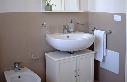 Lonato del Garda Cama Y Desayuno | B&B Erilla