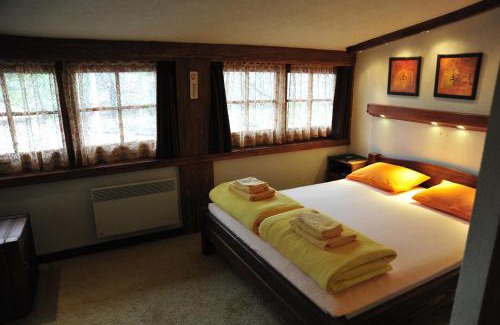 Paracin Cama Y Desayuno | B&B Galerija Two Rooms