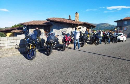 Fonni Cama Y Desayuno | B&b Gennargentu