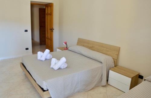 Castel Morrone Cama Y Desayuno | B&B Gentile