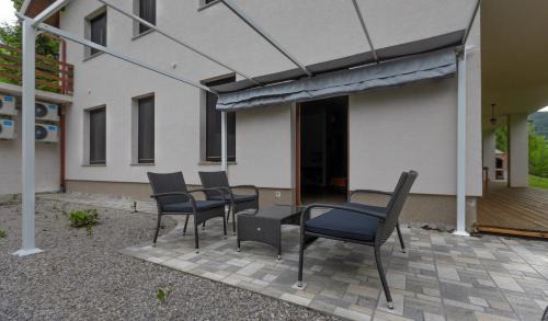 Seliste Dreznicko Cama Y Desayuno | B&B Green Serenity Plitvice Lakes