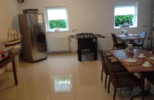 Almere Cama Y Desayuno | B&B Het Witte Huis
