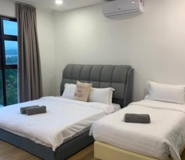 Kampung Haji Abdullah Hukum Apartamento | B&B Hilltop Vacay Home