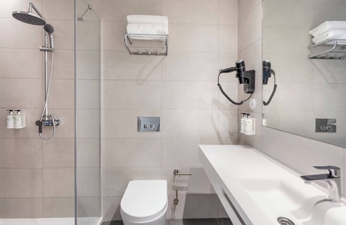 Paco De Arcos Hotel | B&B Hotel Lisboa Oeiras