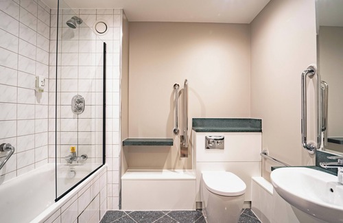 Colnbrook Hotel | B&B Hotel London Heathrow