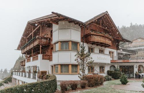 Santa Cristina Val Gardena Hotel | B&B Hotel Mirabel