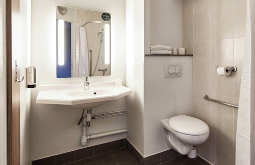 Saint-Denis Hotel | B&B HOTEL Paris Saint-Denis Pleyel