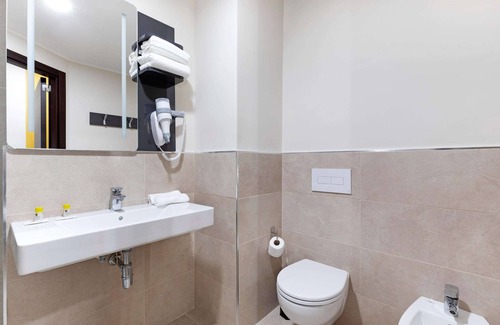 Fiumicino Hotel | B&B Hotel Roma Fiumicino Aeroporto Fiera 1
