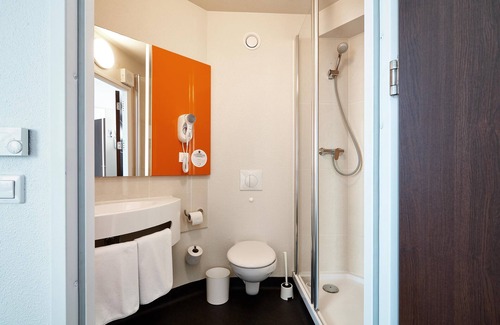 Wlochy Hotel | B&B Hotel Warszawa-Okecie