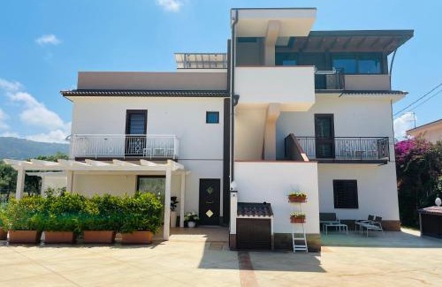 Capo d'Orlando Cama Y Desayuno | B&B Il Girasole