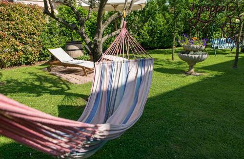 Lugana Cama Y Desayuno | B&b Il grappolo Foresteria Lombarda