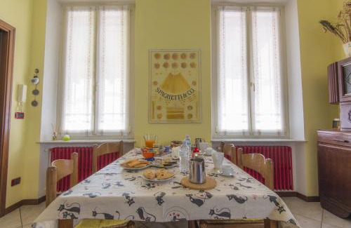 Asti Cama Y Desayuno | B&B - Il Portichetto