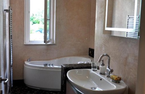 Carrara Cama Y Desayuno | B&B Il Vinile