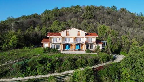Cardona Apartamento | B&B Julia