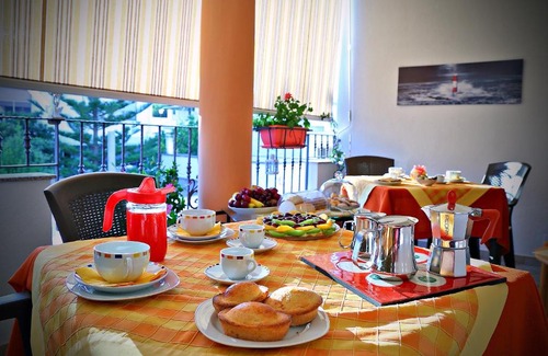 Castro Marina Cama Y Desayuno | B&B L'Orizzonte