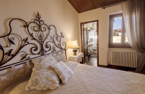 Signa Cama Y Desayuno | B&B L'Orologio