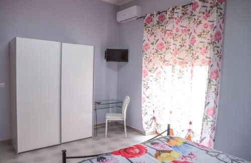 Amorosi Cama Y Desayuno | B&B LA CASA DEI FIORI