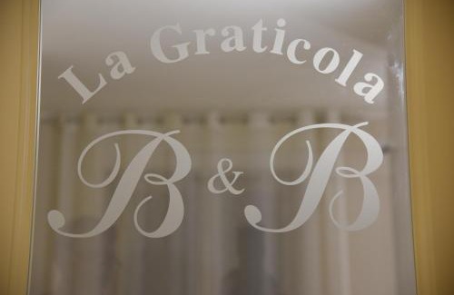 Trepuzzi Cama Y Desayuno | B&B La Graticola Ristorante Pizzeria