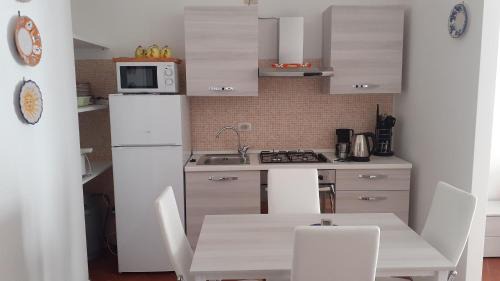 Sant'Anastasia Cama Y Desayuno | B&B LA MARCHESA