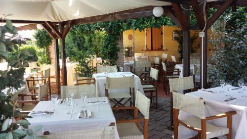 Borgo Montone Casa | B & B La Rotta