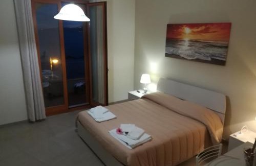 Stazzo Cama Y Desayuno | B&B la spiaggetta di Stazzo