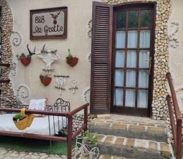 Gioia dei Marsi Cama Y Desayuno | B&B LE GRETTE