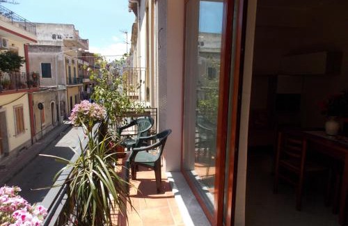 Santa Teresa di Riva Cama Y Desayuno | B&B Mariafrancesca