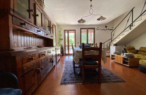 Castana Cama Y Desayuno | B&B Monteguzzo
