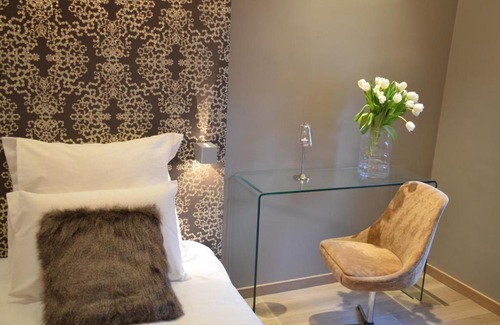 Feronstree et Hors-Chateau Cama Y Desayuno | B&B N°5
