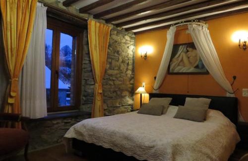 Salmchateau Cama Y Desayuno | B&B Nord Sud