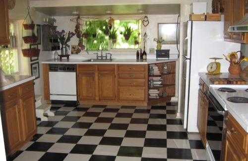 Clinton Corners Cama Y Desayuno | B&B on seven acres with private bed & bath