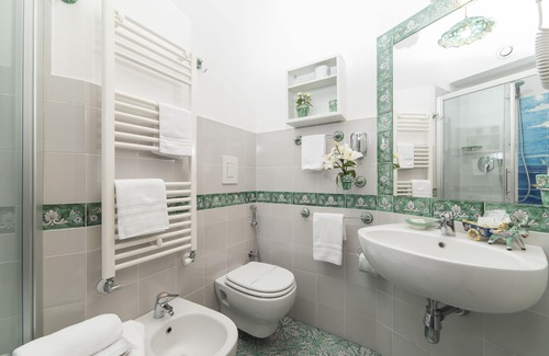 Vietri sul Mare Cama Y Desayuno | B&B Palazzo Pinto