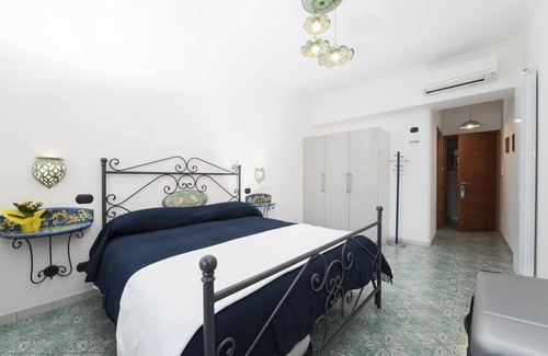 Vietri sul Mare Cama Y Desayuno | B&B Palazzo Pinto