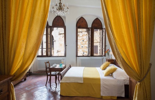 San Gimignano City Centre Casa | B&B Palazzo Tortoli