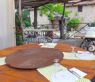 Castel San Pietro Terme Cama Y Desayuno | B&B Parco dei cavalli