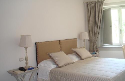 Pietrasanta Cama Y Desayuno | B&B Pieve Degli Artisti
