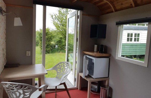 Winterswijk - Meddo Cama Y Desayuno | B&B Pipowagen "het Wellnesst" op Wellness Camping en B&B Stoltenborg