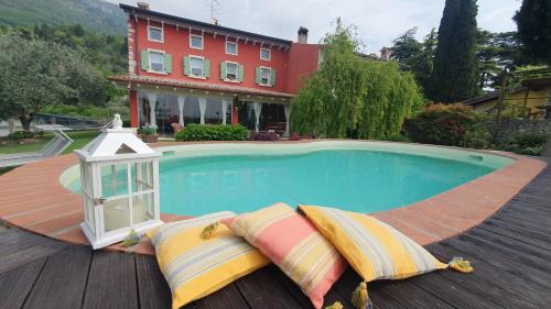 Caprino Veronese Cama Y Desayuno | B&B POGGIO CAIAR